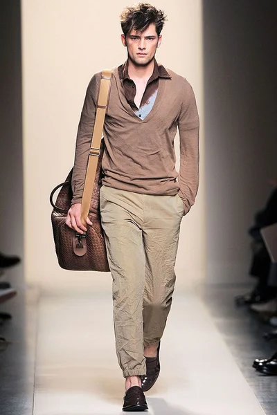 Look 2